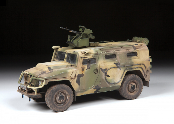 Zvezda 3683 - 1:35 GAZ TIGER W/ARBALET [3]