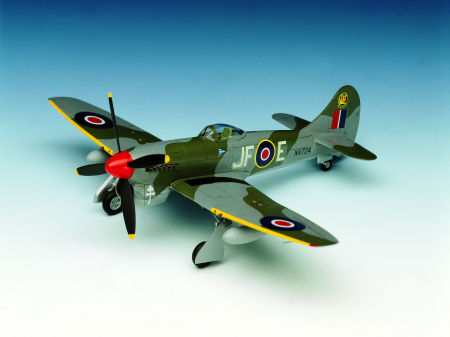 Academy 12466 - 1:72 TEMPEST V [1]
