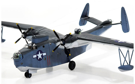Academy 12586 - 1:72 USN PBM-5A MARINER [1]