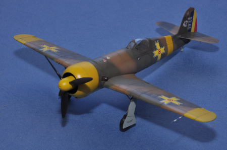 1:48 Romanian IAR-80 [2]