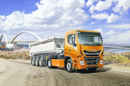 Camioane - Italeri 3928 - 1:24 IVECO HI WAY 480 E5 (Low Roof)