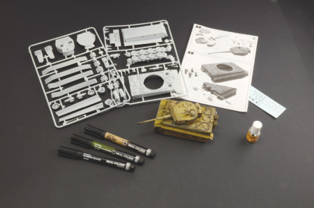 Italeri 75002 - 1:56 German Heavy Tank Pz. Kpfw. Vi Tiger I Ausf. E - Starter Set Easy Paint [1]