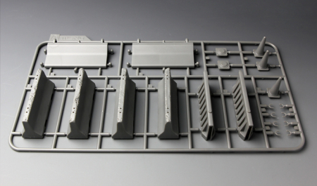 MENG SPS-012 - 1:35 Concrete & plastic barrier set [2]
