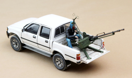 MENG VS-001 - 1:35 Dual Cab Toyota Hi-Lux Pick Up w/ZPU-1 [4]