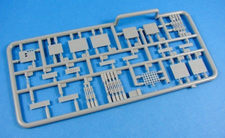 Miniart 35258 - 1:35 German Grenades & Mines Set [1]