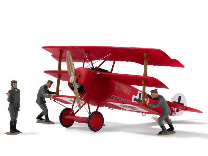 Revell 04744 - 1:28 - Fokker Dr.I Red Baron [1]