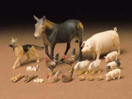 Accesorii diorama - Tamiya 35128 - 1:35 Livestock Set