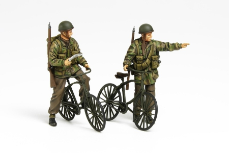 Kituri machete - Tamiya 35333 - 1:35 British Paratroopers & Bicycle set