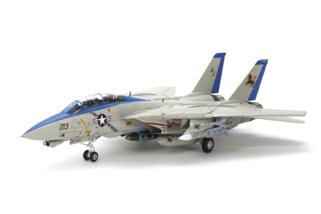 Tamiya 61118 - 1:48 Grumman F-14D Tomcat - 2 figures [1]