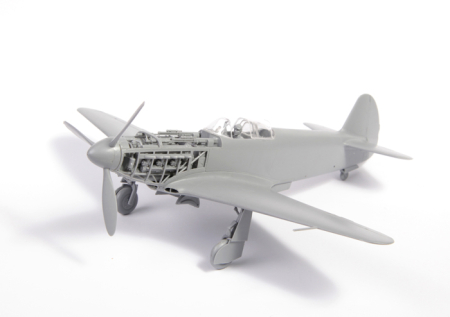 Zvezda 4814 - 1:48 YAK-3 Soviet Fighter [1]