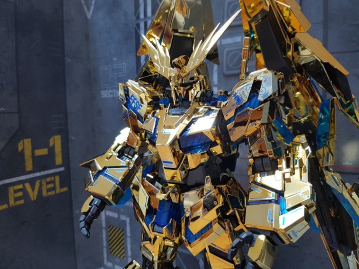 HCD0073. MG PHENEX HOLOGRAM BLUE WATER DECAL [23]