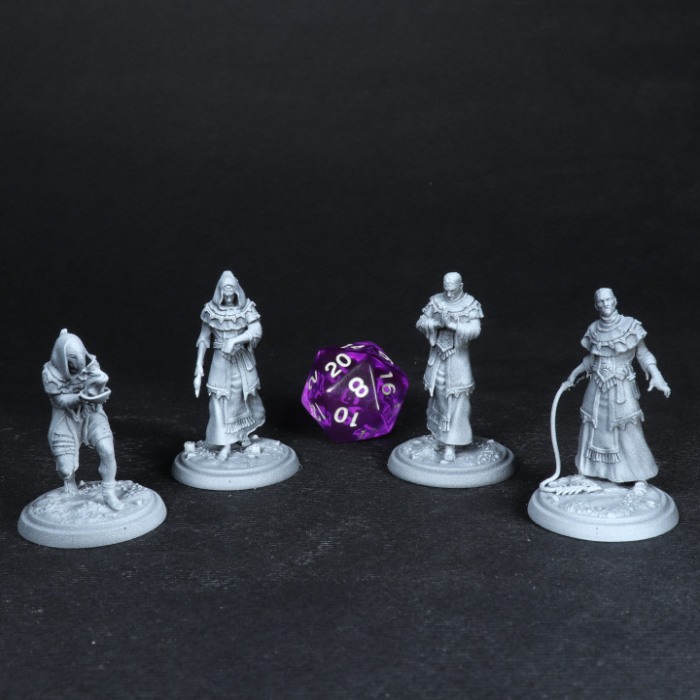 HCT 317. Cultists [9]
