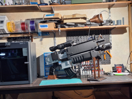 Cosplay - HCP 002 Bolter Rifle