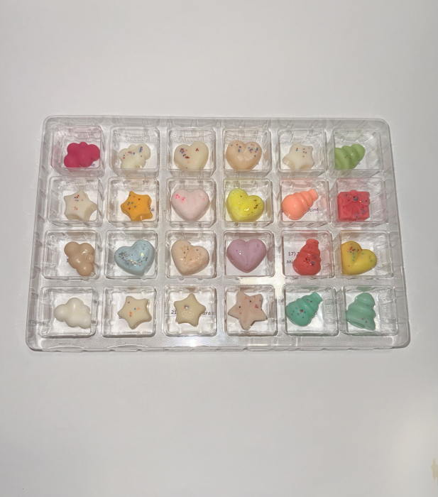 Calendar ADVENT editie de Craciun din colectia de iarna, Povesti din ceara si foc, bucati de ceara parfumata de soia, 24 de arome [8]