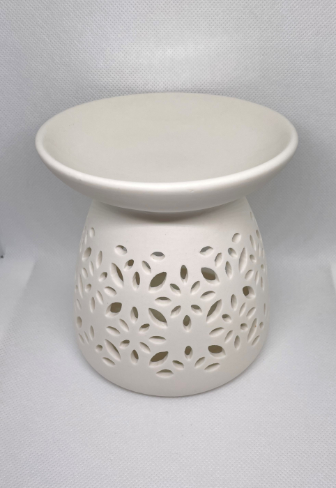 Vas de ceramica mare de culoare alba, aspect mat. [3]