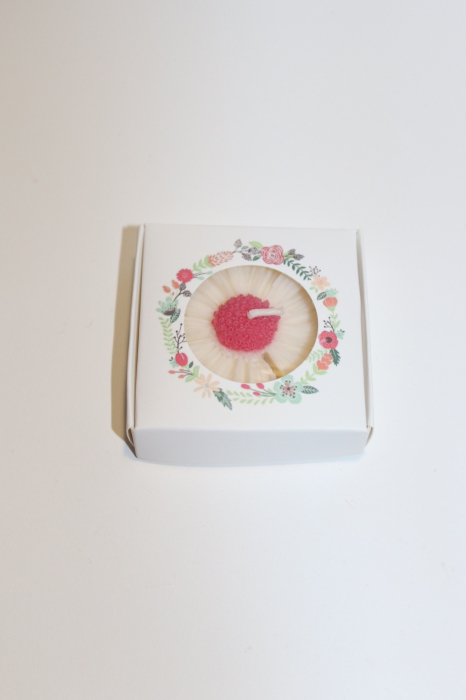 Lumanare parfumata din ceara de soia - model magareta - editie Martie - snur de Martisor [3]