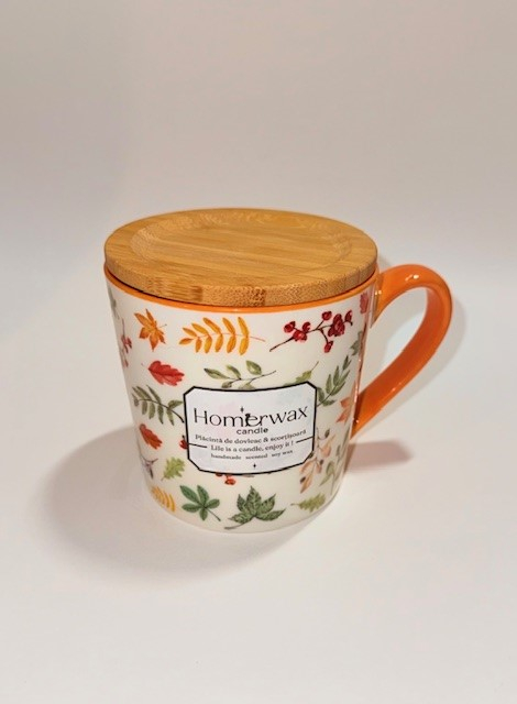Lumanare parfumata din ceara de soia, in cana din ceramica cu model de sezon – colectia de toamna – Fosnet de frunze, 240 g, cu mini dovlecei [7]