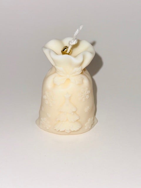 Sacul lui Mos Craciun cu model de BRAD - lumanare decorativa, parfumata din ceara de soia - clopotel, 67 g - editie speciala [3]