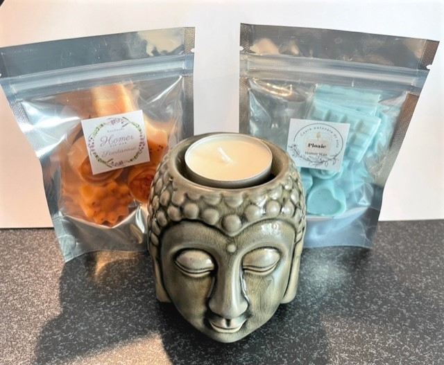 Set cadou ceara parfumata de soia 2 seturi ( Ploaie si Scortisoara) de cate 5 bucati de ceara cantitate ceara 50 - 60 g si vas de ceramica maro lucios Buddha [4]