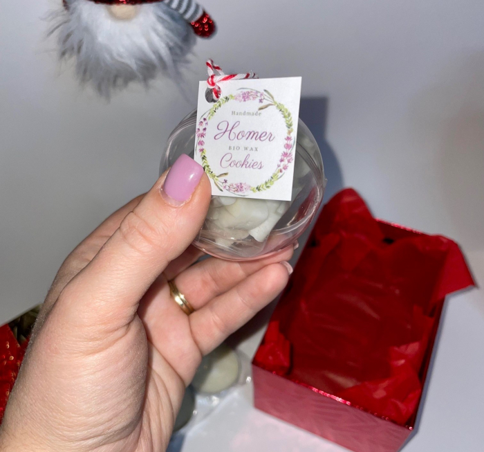 Cutie eleganta de Craciun, vas alb de ceramica, glob cu ceara parfumata de soia, handmade, aroma Cookies, 20 g [5]