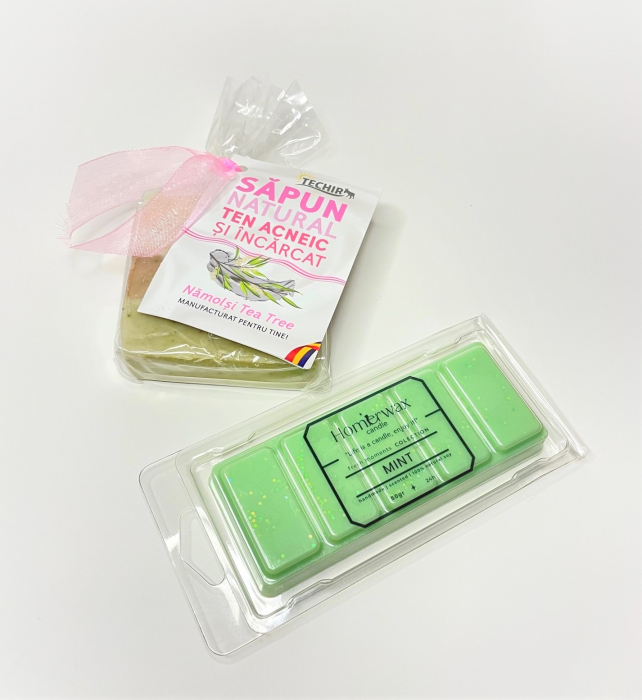 Setul contine: Snap bar cu ceara parfumata de soia, aroma Menta, clam shell, 50 g; Sapun natural pentru ten acneic si incarcat, Techir, Namol si Tea Tree, 120 g.   [3]