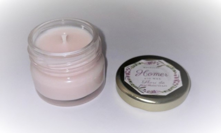 Lumanare parfumata din ceara naturala de soia in borcan de sticla transparenta cu capac argintiu auriu aroma cantitate ceara 25 g [1]