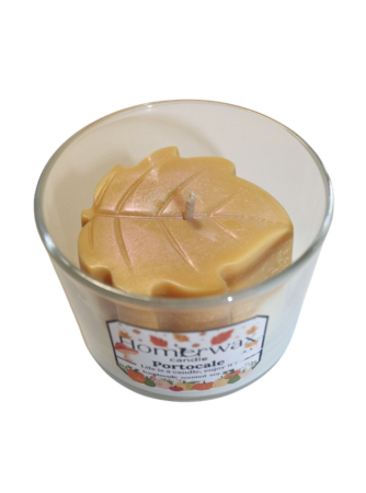 Lumanari parfumate - Lumanare parfumata din ceara de soia, model Frunza, aroma Portocale, 110 g