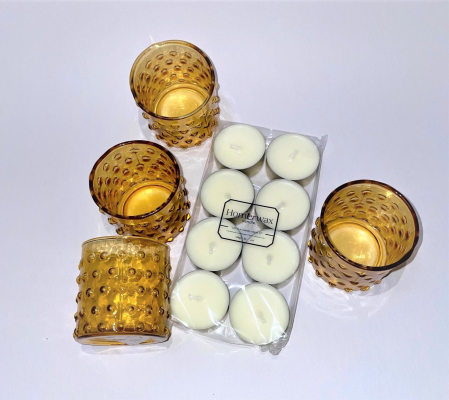 4 pahare aurii si 8 lumanari neparfumate din ceara naturala de soia, tip pastila, 128 g [1]