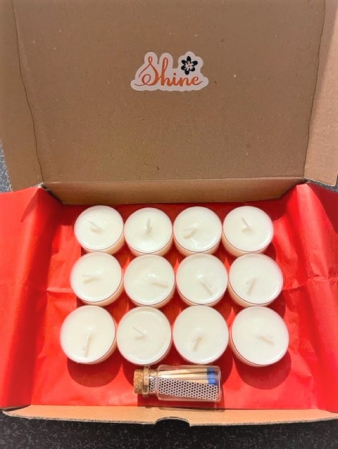 Set lumanari neparfumate tip pastila din ceara naturala de soia, handmade, 12 buc, 200 g, ambalaj transparent. [2]