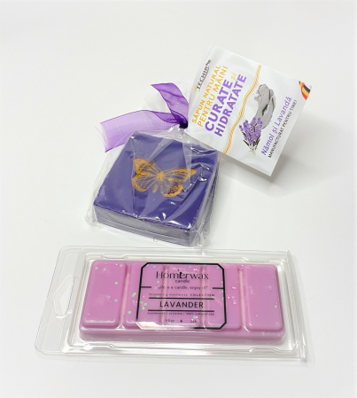 Setul contine: Snap bar cu ceara parfumata de soia, aroma Lavanda, clam shell, 50 g; Sapun natural pentru maini curate si hidratate, Techir, Namol si Lavanda, 120 g. [3]