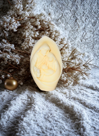 Sfanta Familie - lumanare decorativa, parfumata din ceara de soia - clopotel, 75 g [5]