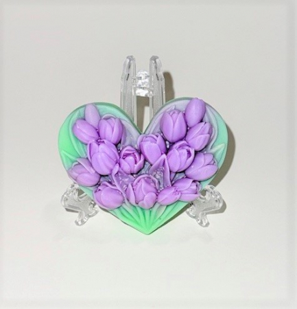 Tableta din ceara soia, parfumata, odorizant, handmade, Lalele mov pe pat de inima verde, 40 g [2]