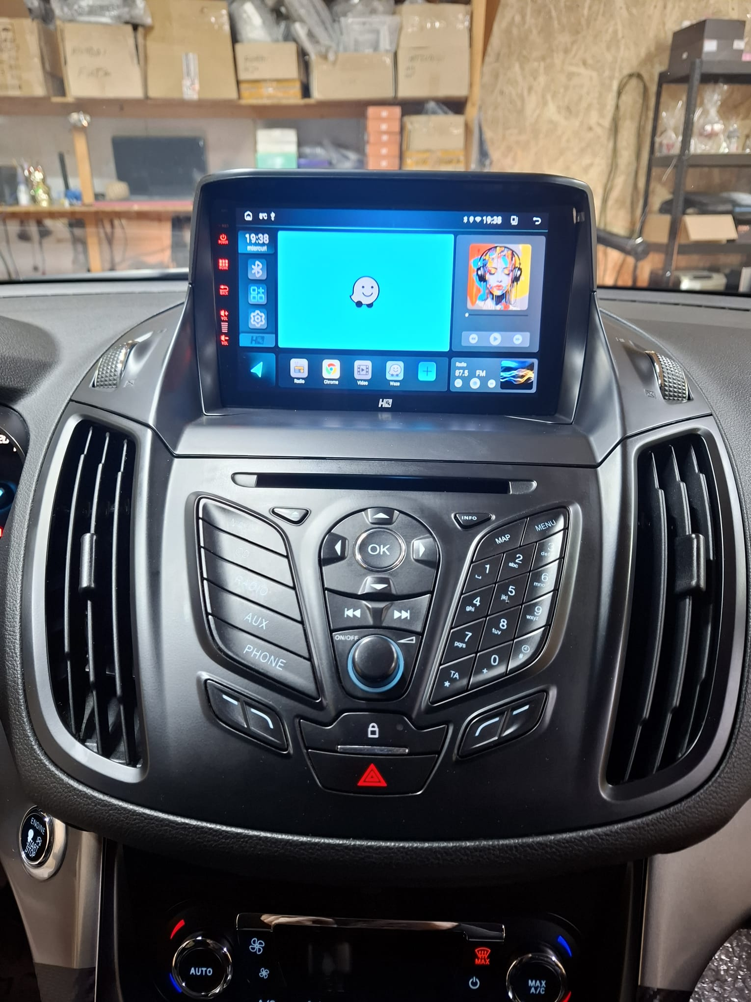 Multimedia HUB64 Ford Kuga 2014 - S4 LITE Series