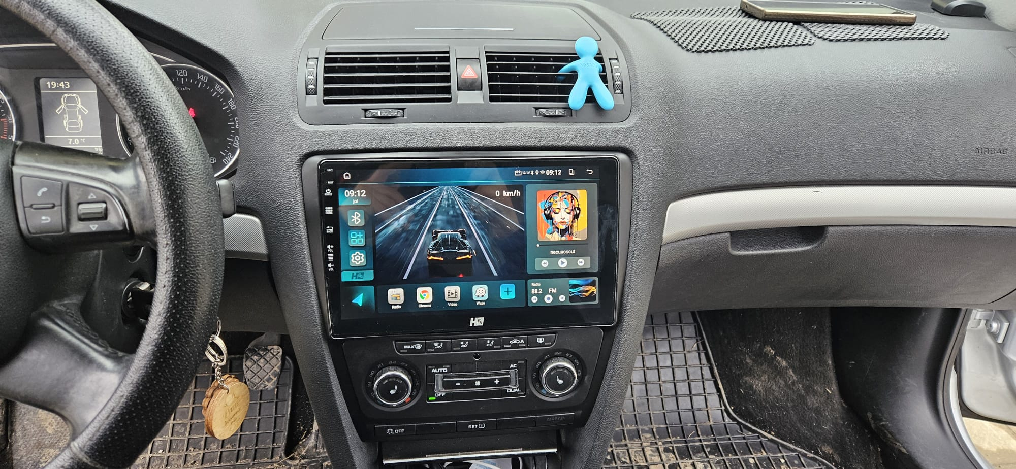 Multimedia HUB64 Skoda Octavia II 2010 - S2 Series