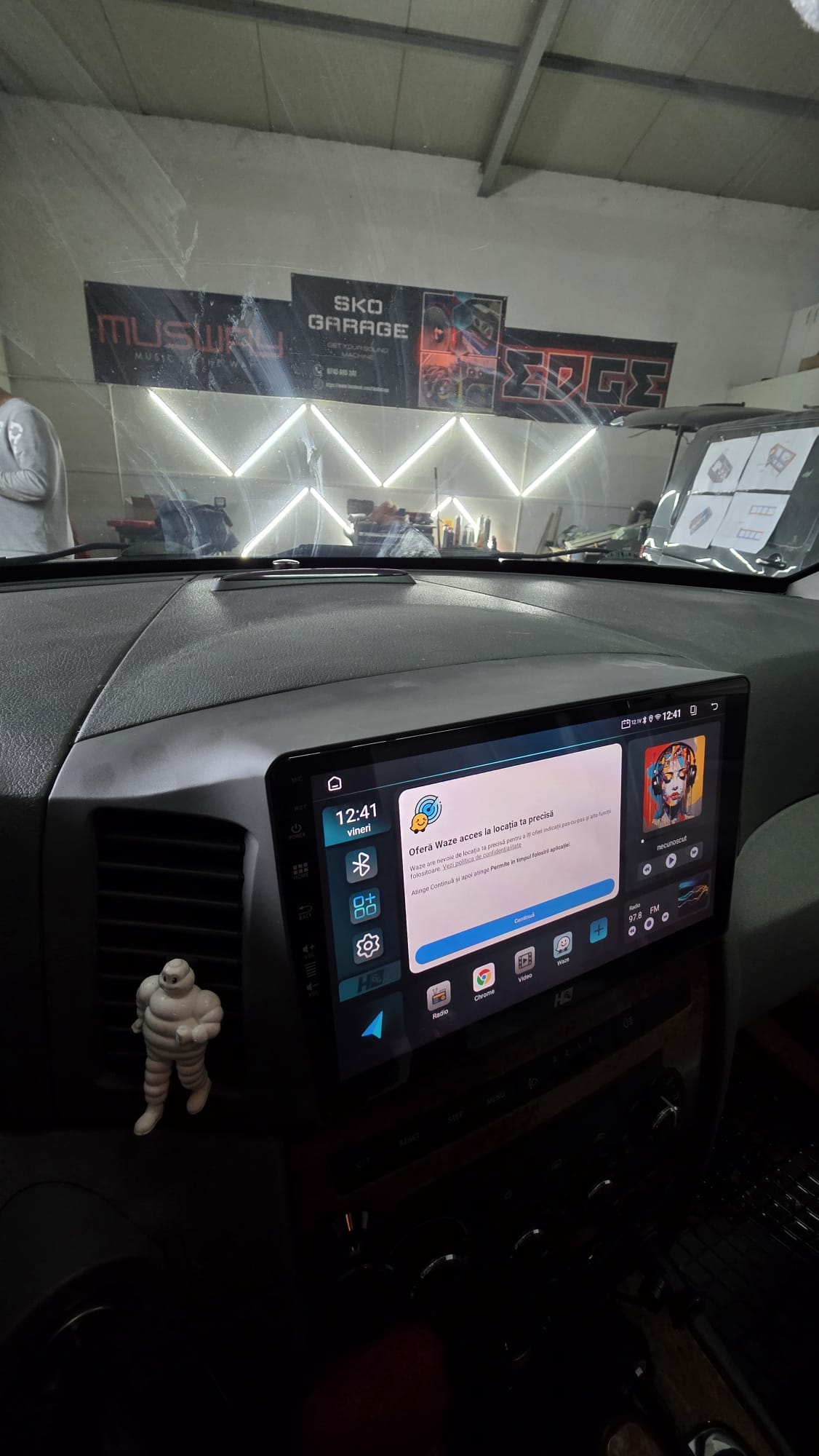 Multimedia HUB64 Jeep Grand Cherokee 2010 - S4 LITE Series