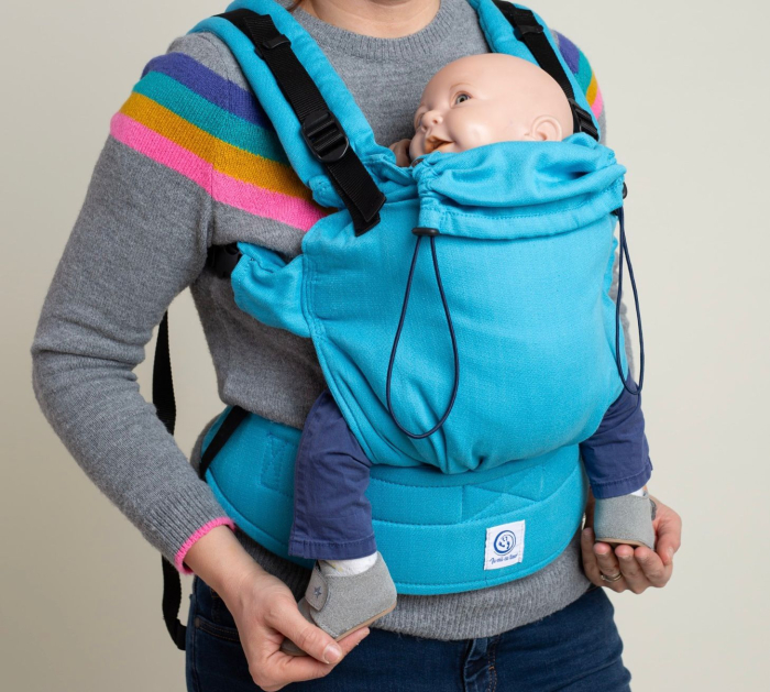 Un marsupiu sigur, prietenos și ușor de ajustat — creat pentru conectare și confort în fiecare zi [2]