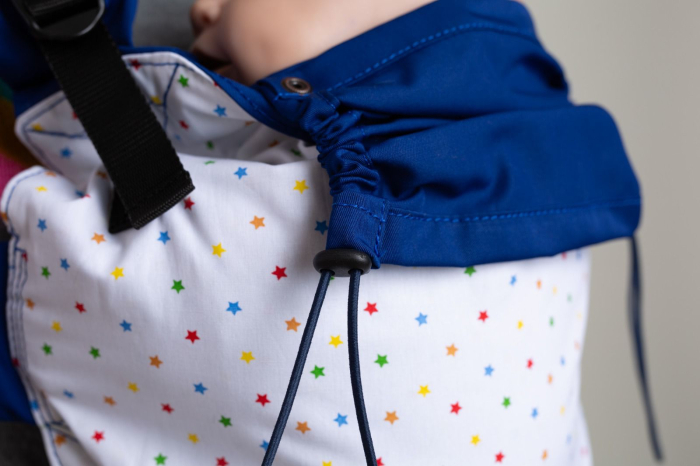 Un marsupiu sigur, prietenos și ușor de ajustat — creat pentru conectare și confort în fiecare zi [3]