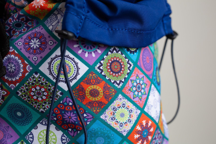 Un marsupiu sigur, prietenos și ușor de ajustat — creat pentru conectare și confort în fiecare zi [3]