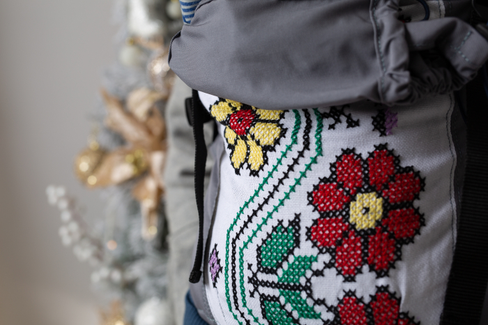 Ssc Mama baby ajustabil Traditii din Romania S4 Ilinca gri [3]