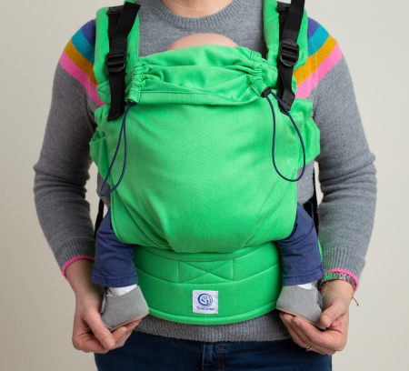 Bebeluș - Un marsupiu sigur, prietenos și ușor de ajustat — creat pentru conectare și confort în fiecare zi