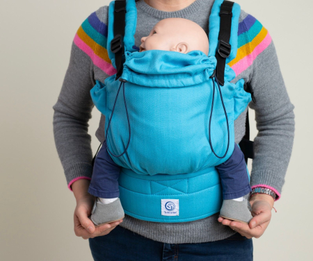 Bebeluș - Un marsupiu sigur, prietenos și ușor de ajustat — creat pentru conectare și confort în fiecare zi