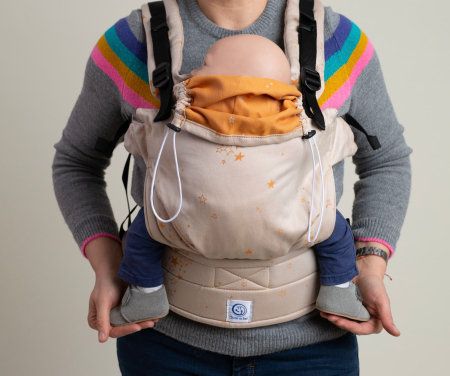 Babywearing & îmbrățișări sigure - Un marsupiu sigur, prietenos și ușor de ajustat — creat pentru conectare și confort în fiecare zi