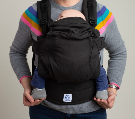 Bebeluș - Un marsupiu sigur, prietenos și ușor de ajustat — creat pentru conectare și confort în fiecare zi