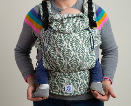 Bebeluș - Un marsupiu sigur, prietenos și ușor de ajustat — creat pentru conectare și confort în fiecare zi