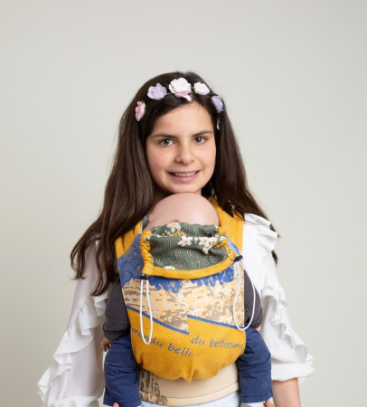 Baby doll Bobocel - Marsupiu Baby Doll – Poartă-ți păpușa oriunde!