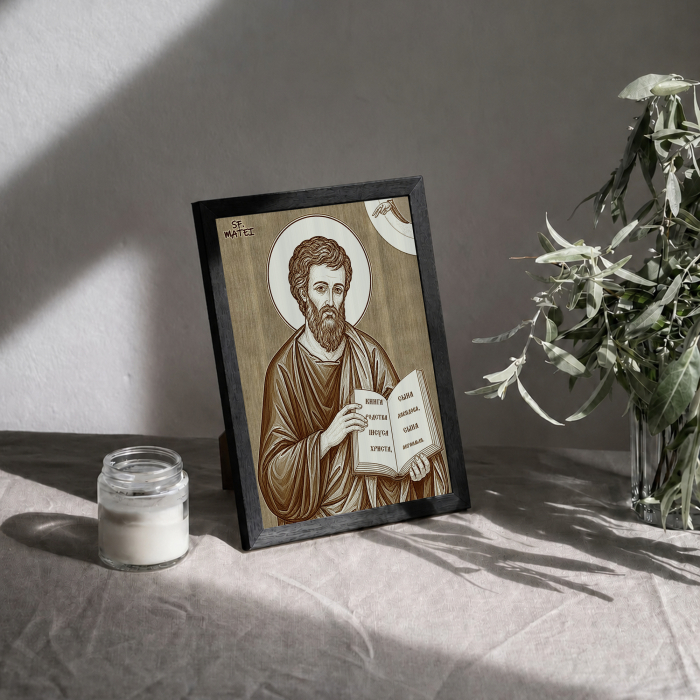 Icoana Sfantul Apostol si Evanghelist Matei - icoana pirogravata pe lemn de plop cu rama neagra [3]