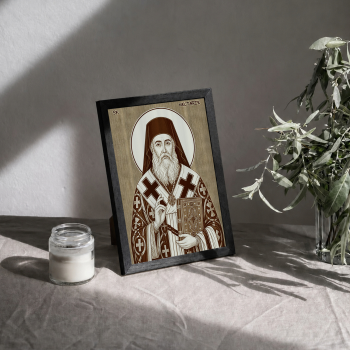 Icoana Sfantul Ierarh Nectarie de la Eghina, facatorul de minuni - icoana pirogravata pe lemn de plop cu rama neagra [3]