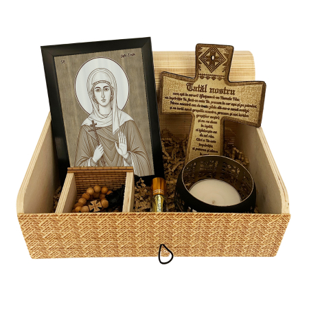 Catalog Icoane - Icoana Sfanta Mucenita Galina - icoana pirogravata pe lemn de plop cu rama neagra