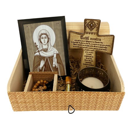 Catalog Icoane - Icoana Sfanta Mucenita Zoe - icoana pirogravata pe lemn de plop cu rama neagra