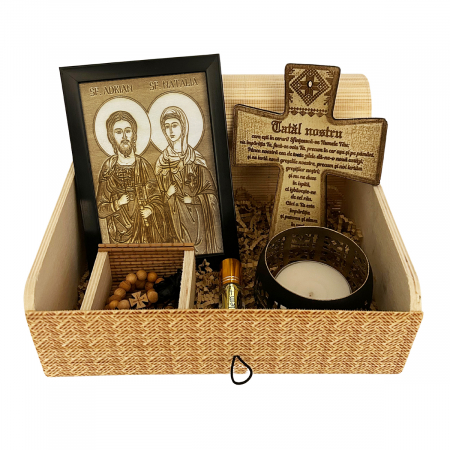 Catalog Icoane - Icoana Sfintii Adrian si Natalia Pirogravata in Lemn